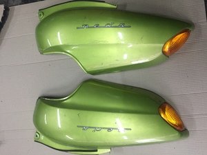 Пластик основной под сидения Yamaha Neos пара