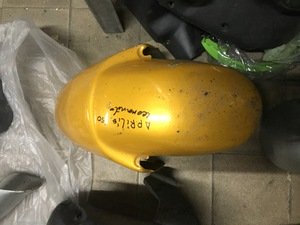 Передний пластик крыло Aprilia 105577 108351 101721 109833