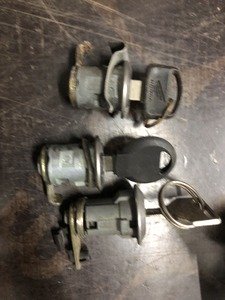 Side lock for scooter