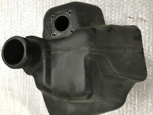 Бензобак для японського скутера
