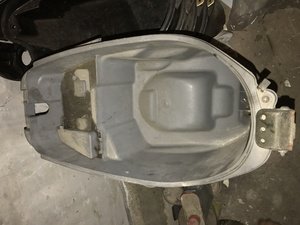 Бардачок під сидіння Honda Dio AF18