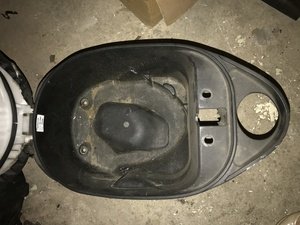 Багажник сидіння NVS501SHZ для мопеда Honda