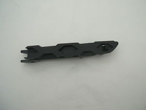 Крепеж защелка капота правая Smart 451